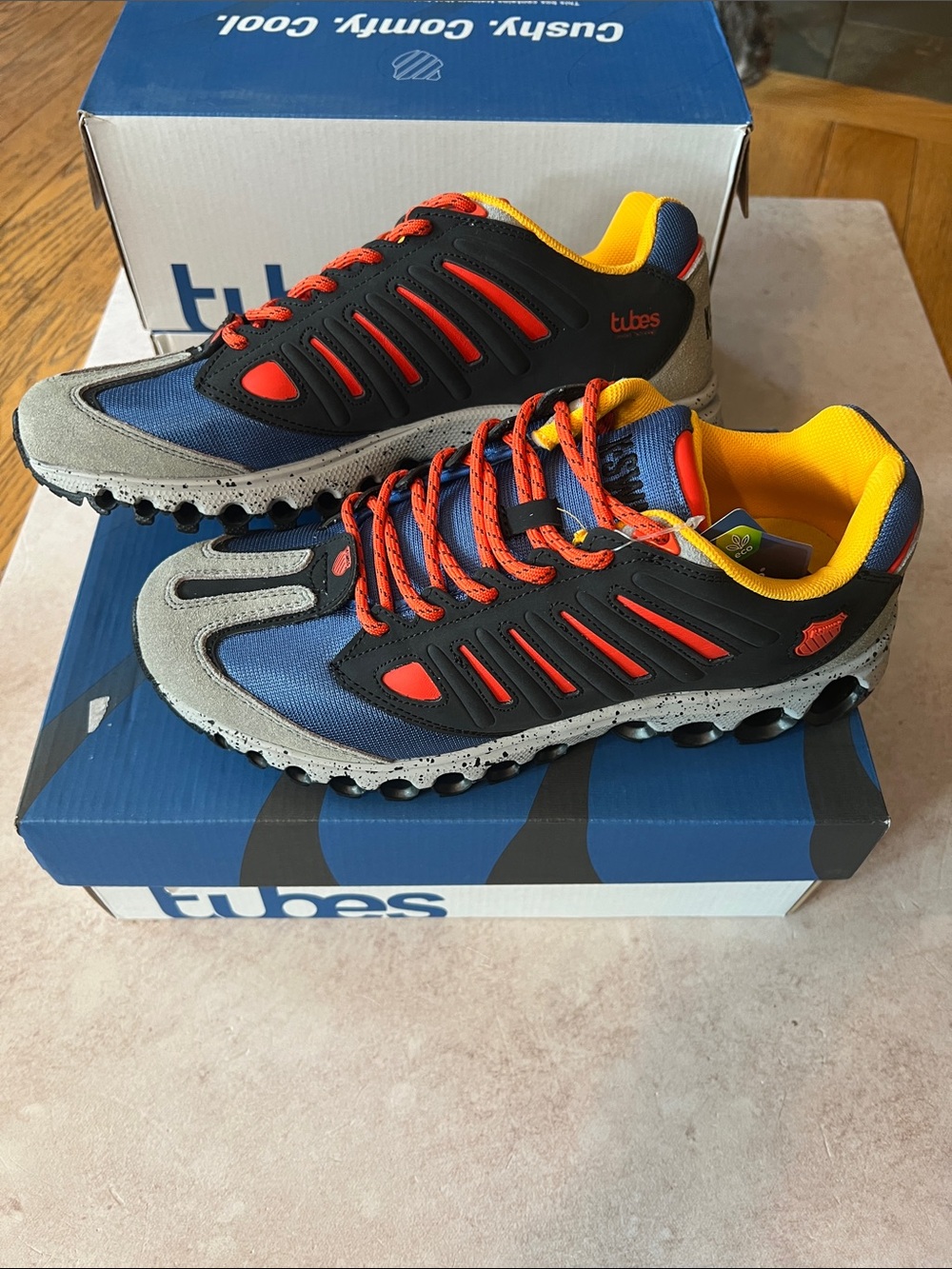 K-Swiss Tubes Pharo S Men’s Athletic Sneakers in Blue, Black, Red, Yellow
